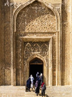 Shahzadeh Hussein Mausoleum, một kiệt tác kiến trúc Seljuk thời gian xa xưa!